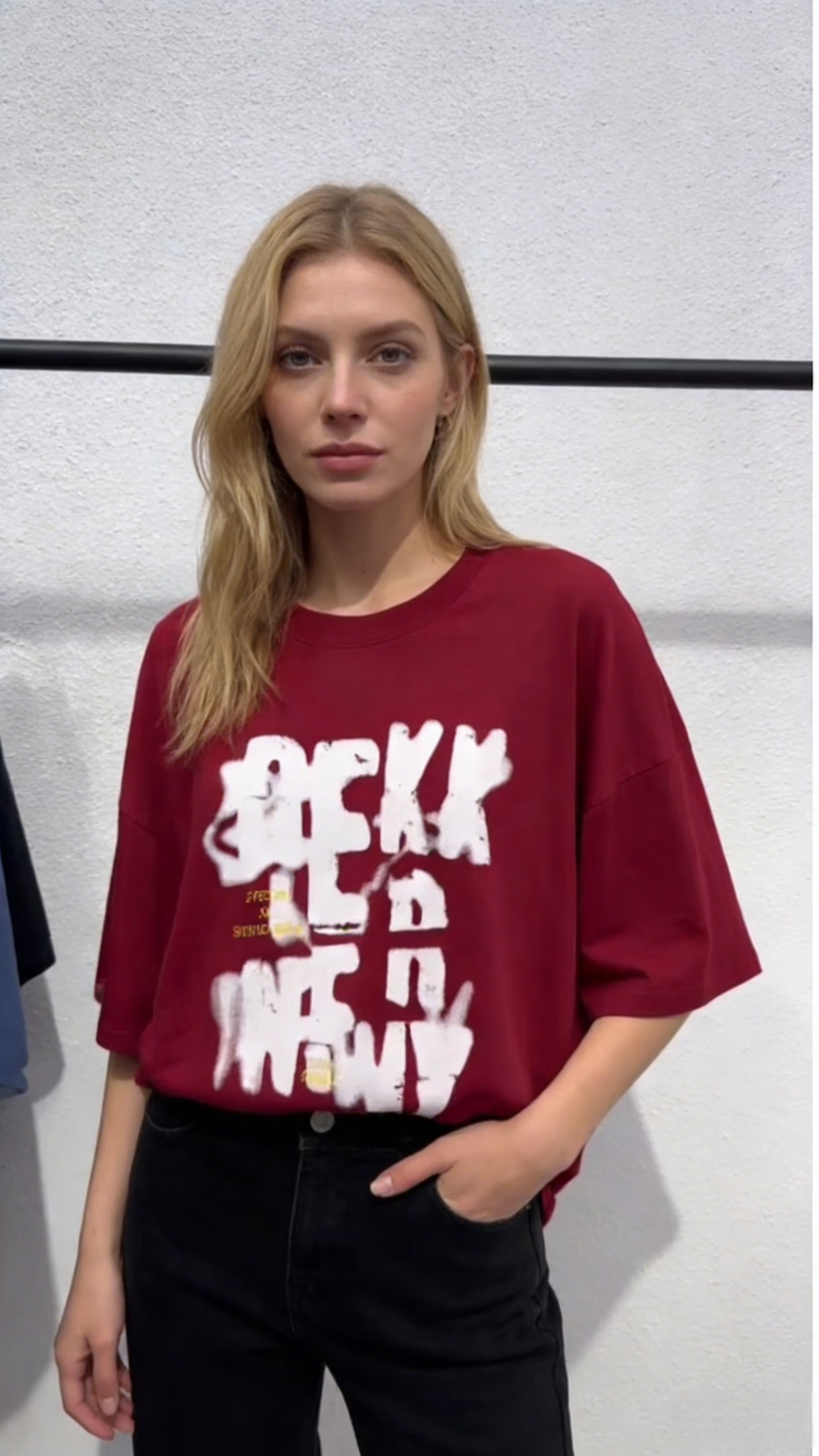 TransIslandTrading The Dekk special streetwear brand T-shirt starting at $1.7 Add me on WhatsApp: 85247435362