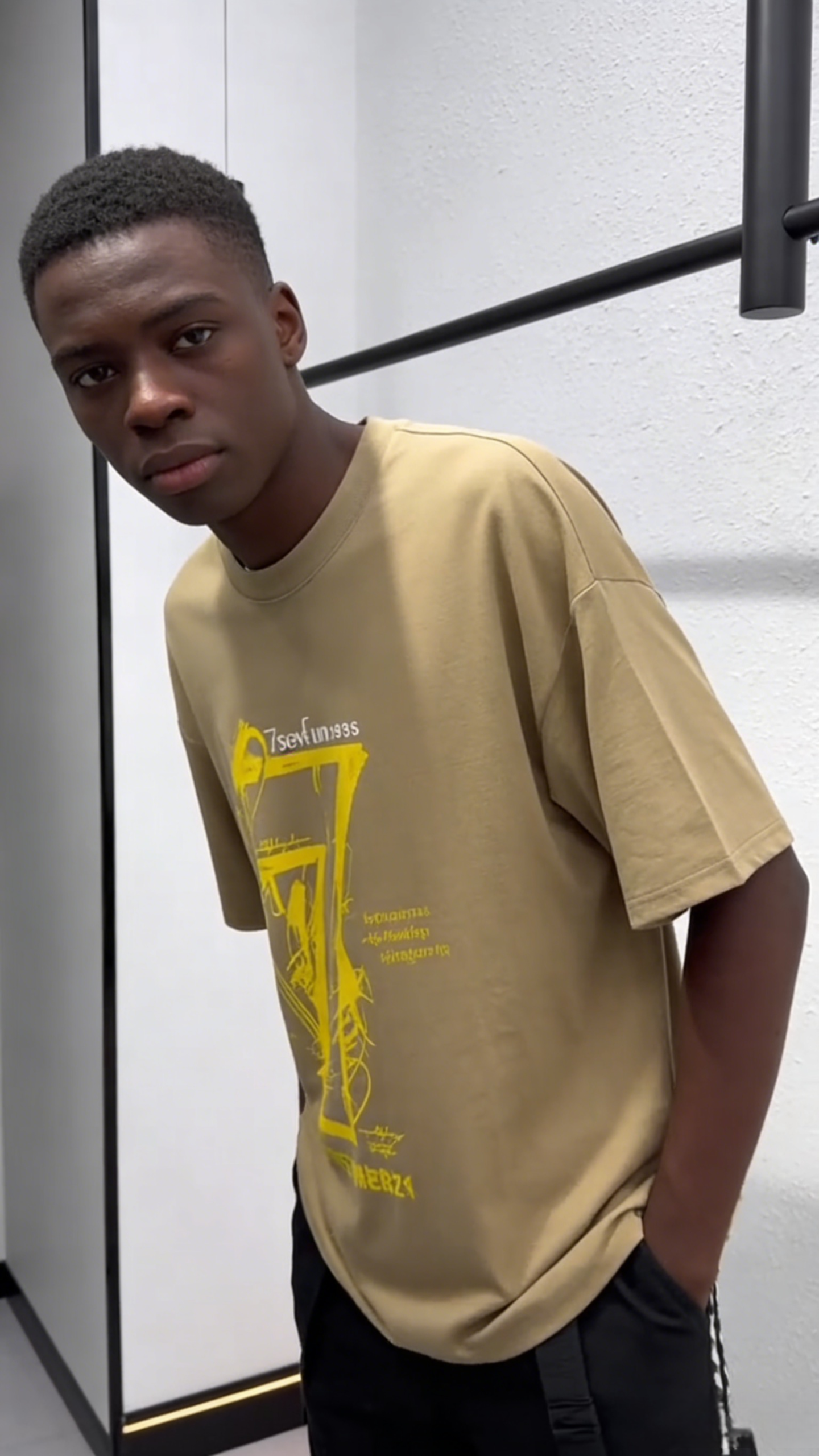 TransIslandTrading The 7 special streetwear brand T-shirt starting at $1.7 Add me on WhatsApp: 85247435362