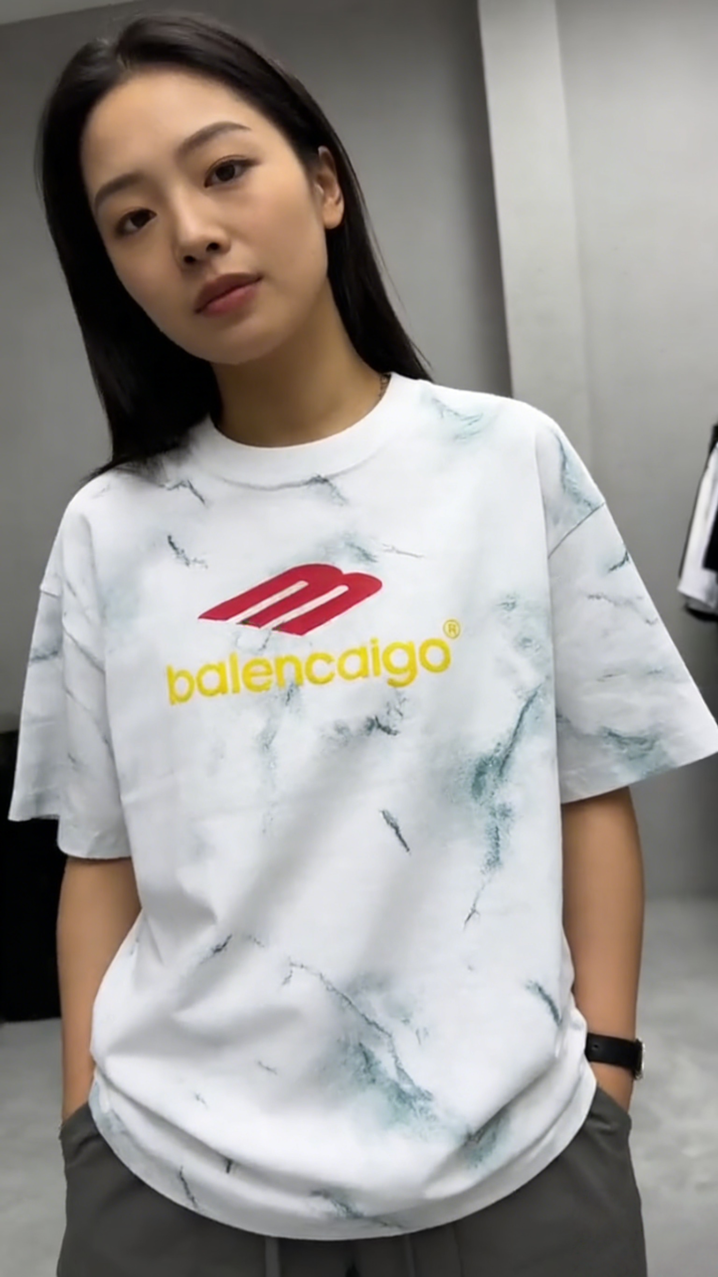 TransIslandTrading The Balencaigo special streetwear brand T-shirt starting at $1.7 Add me on WhatsApp: 85247435362