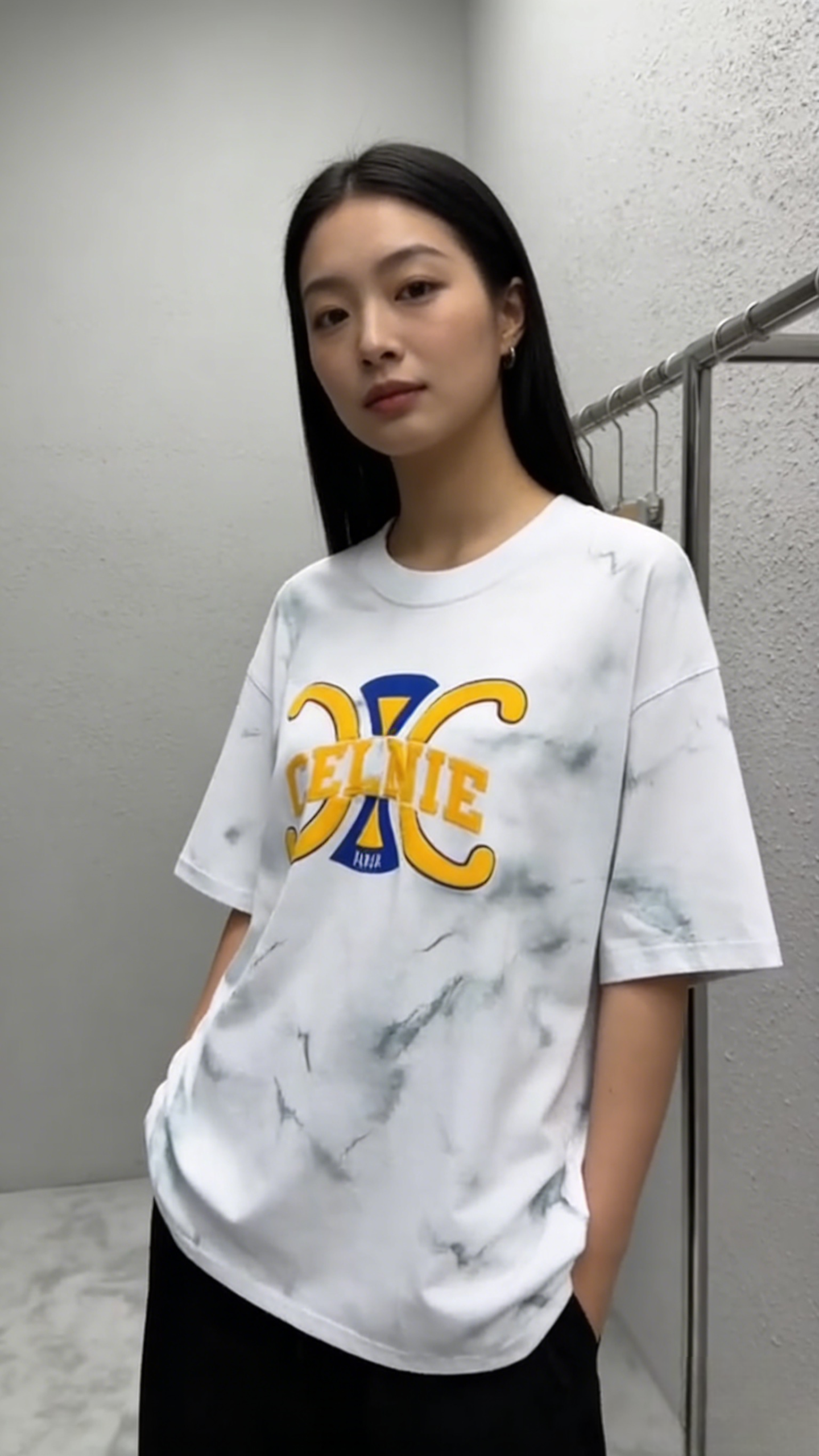 TransIslandTrading The Celnie special streetwear brand T-shirt starting at $1.7 Add me on WhatsApp: 85247435362